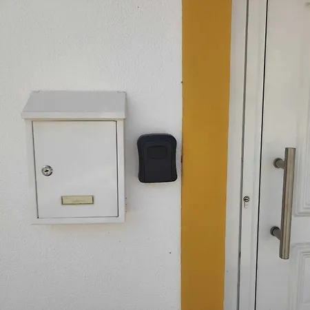 Cantinho Da Charneca ロッジ *