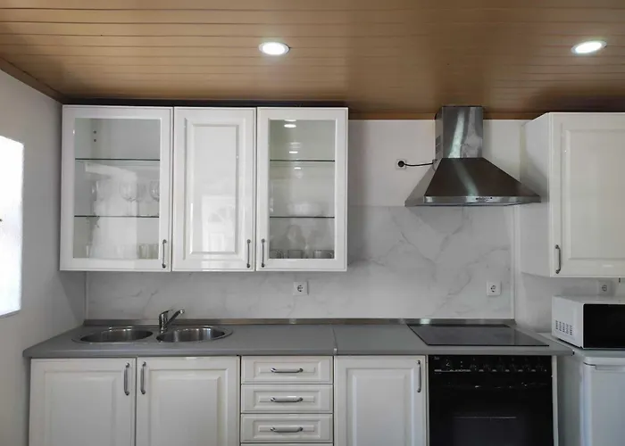 Cantinho Da Charneca Lodge