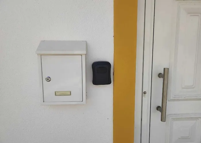 Cantinho Da Charneca Деревянный коттедж *