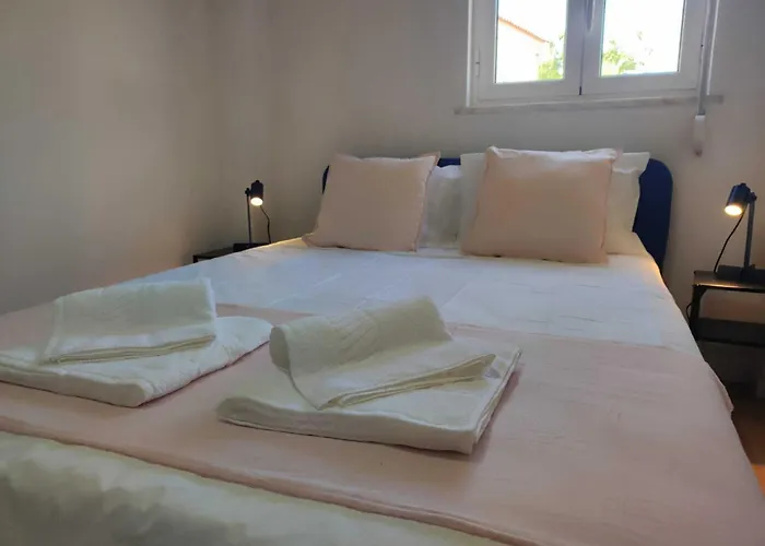 Lodge Cantinho Da Charneca Madalena (Tomar)